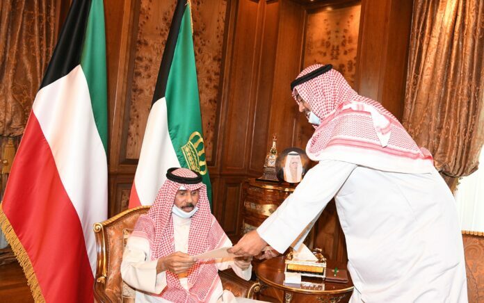 Kuwait Amir menerima pengunduran diri pemerintah. Foto: KUNA.