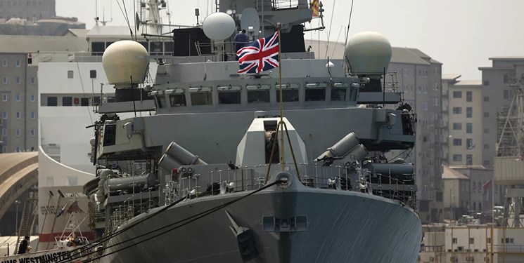 Kapal Fregat Angkatan Laut Inggris Siap Melacak Kapal Selam Rusia di Laut Utara
