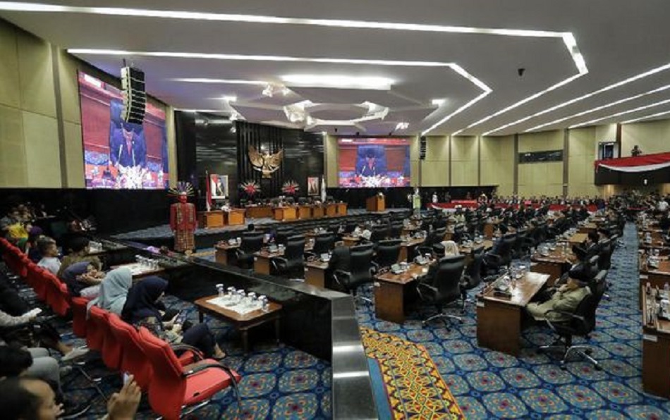 Ribut Tarian Perut Transjakarta, Ketua Komisi B DPRD DKI Mengundurkan Diri