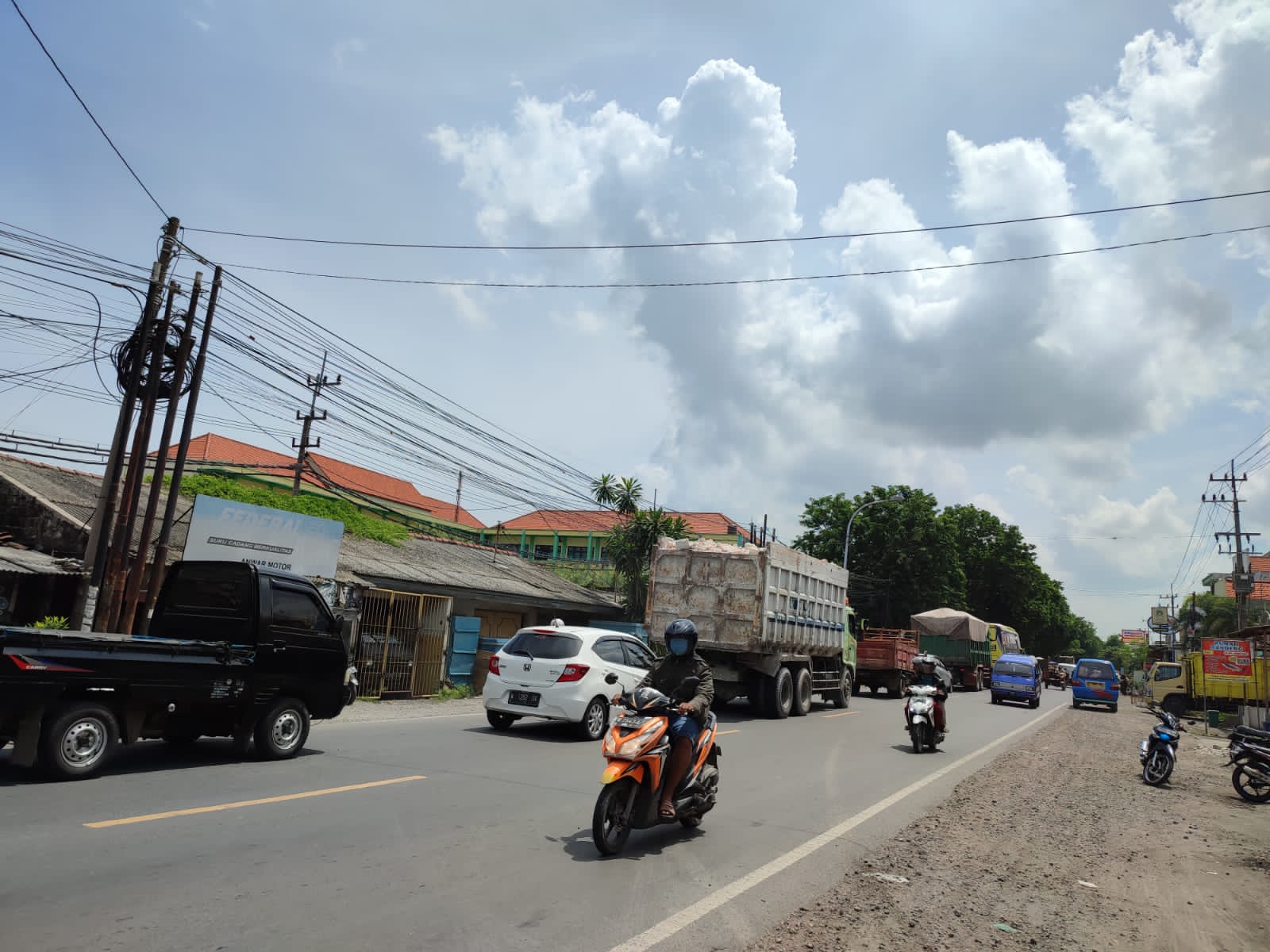 Urai Kemacetan, Pelebaran Jalan Raya Manyar Gresik Mulai Dimatangkan