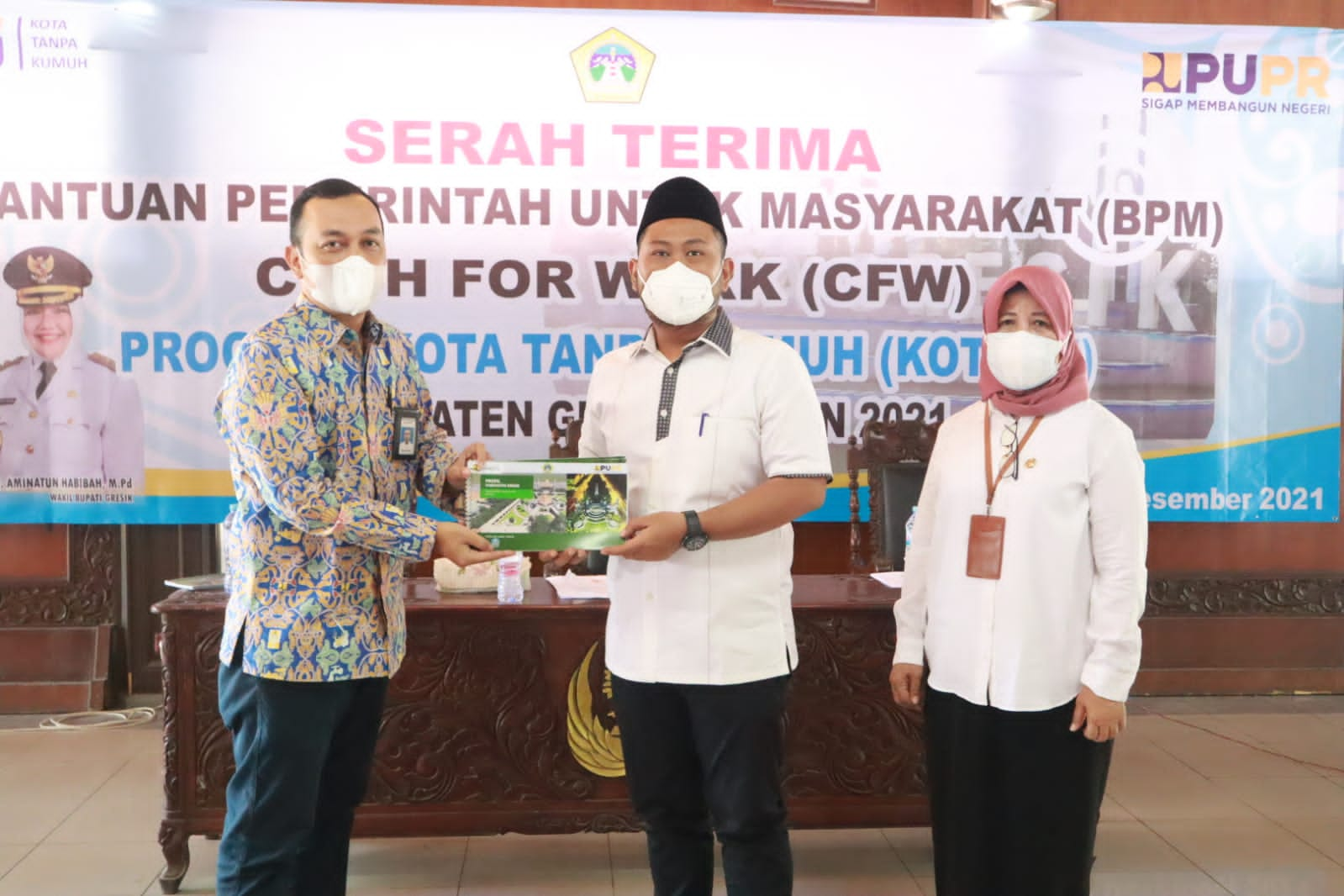 Entas Permukiman Kumuh, Aset Program Kotaku Gresik 2021 Resmi Diserahkan