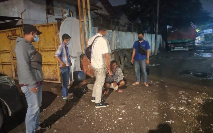 Komplotan Pencuri Besi Tua Diringkus Polisi Gresik, Libatkan Oknum Satpam