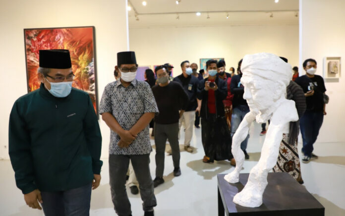 Pameran Seni Matja Lesbumi