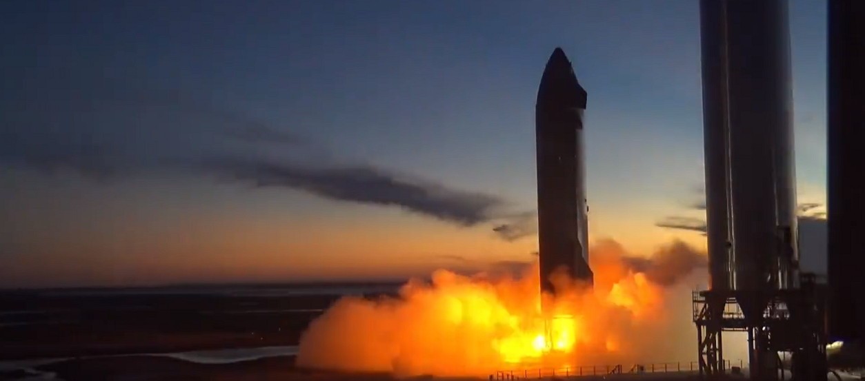 Peluncuran Roket Luar Angkasa Starship SpaceX Ditunda Hingga Maret