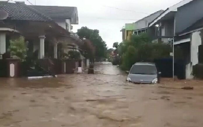 Banjir Bandang Rendam 440 Rumah di Jember
