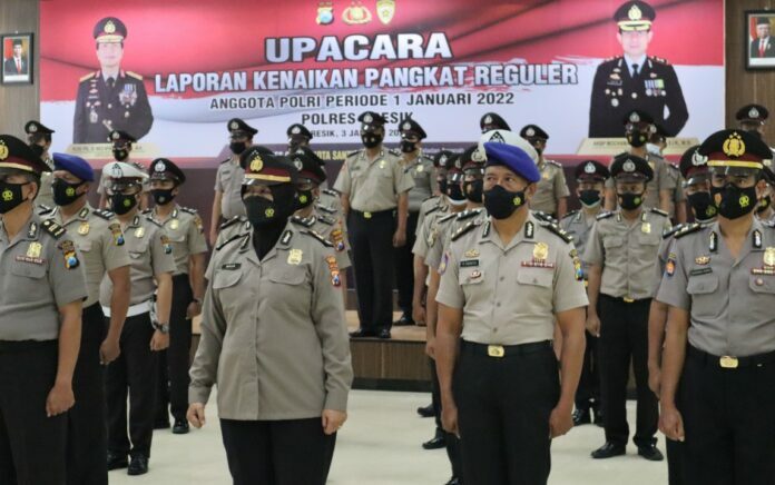 Awal Tahun, 79 Anggota Polres Gresik Naik Pangkat