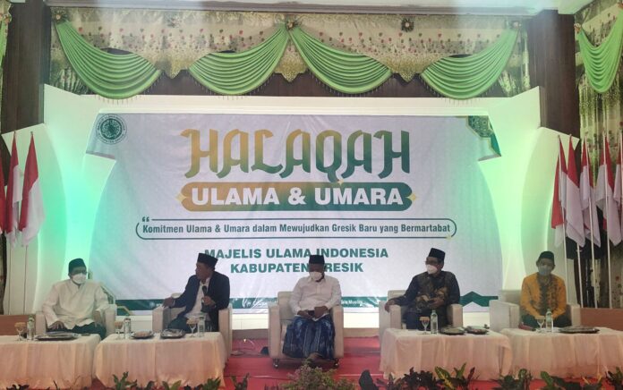 Rajut Harmoni Agama dan Kekuasaan, MUI Gresik Gelar Halaqoh Ulama dan Umara