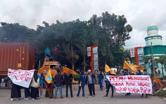 Unjuk Rasa di DPRD, PMII Pangkep Soroti Distribusi Pupuk Subsidi