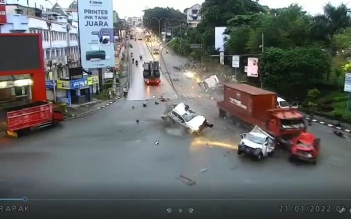 Kronologi Kecelakaan Maut di Balikpapan