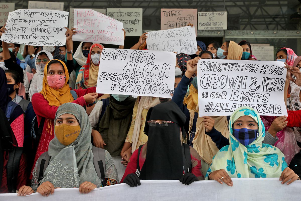 Mahasiswi Muslim India Lakukan Protes Terkait Larangan Hijab