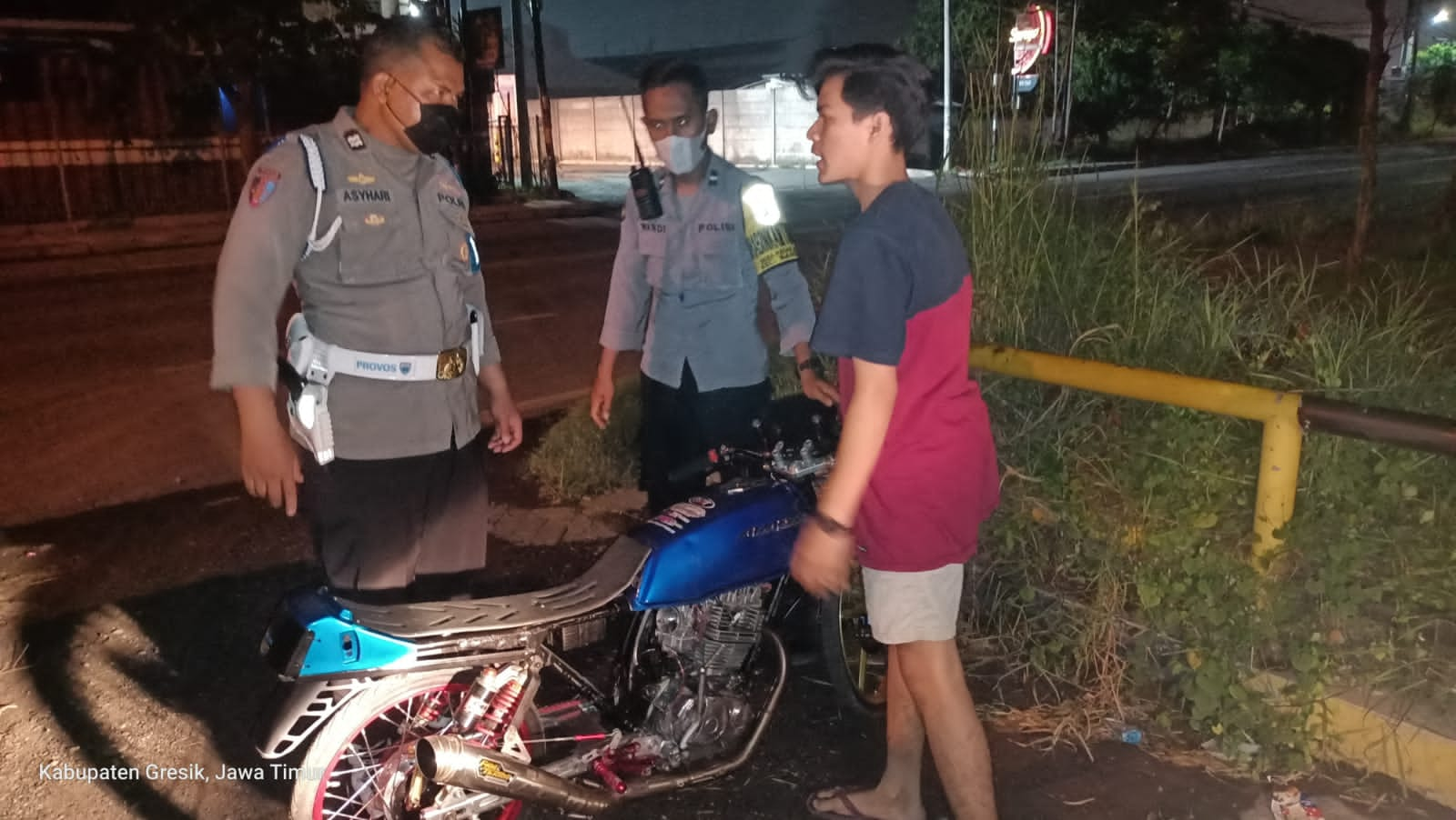 Sangar di Lintasan, Joki Balap Liar Mewek Saat Kepergok Polisi Gresik