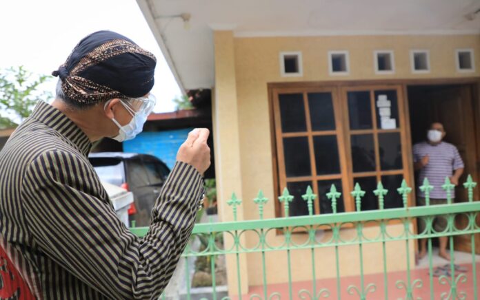 Gubernur Jawa Tengah Ganjar Pranowo mengajak warga di Blora untuk ‘Jogo Tonggo’. (Foto: Dok. Pemprov Jateng)