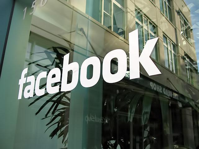 Untuk Pertama Kalinya Facebook Dilaporkan Kehilangan Pengguna