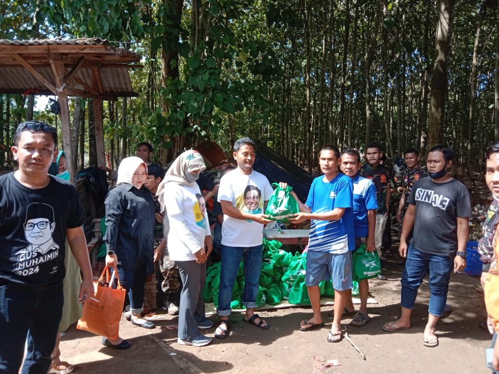 Tanggap Bencana Banjir, DPW PKB Banten Salurkan Bantuan Sosial