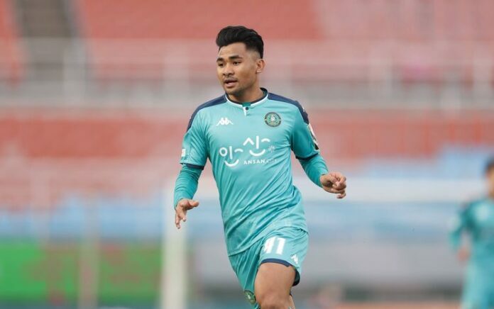 Asnawi Mangkualam Hanya Dimainkan 3 Menit Saat Laga Kontra Jeonnam Dragons (foto: Kleague.com)