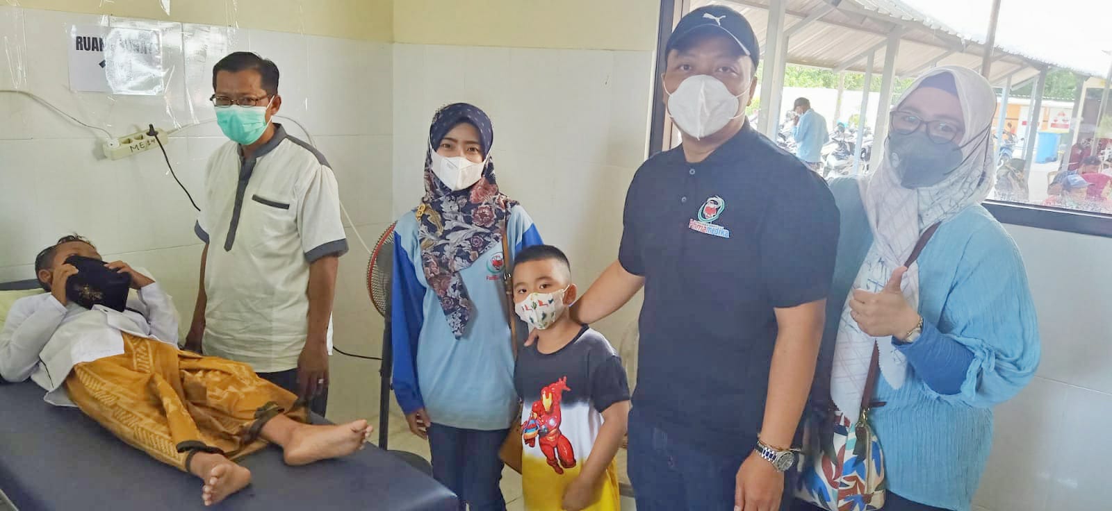Khitan Massal Meriahkan HUT ke-8 RS Fathma Medika Gresik