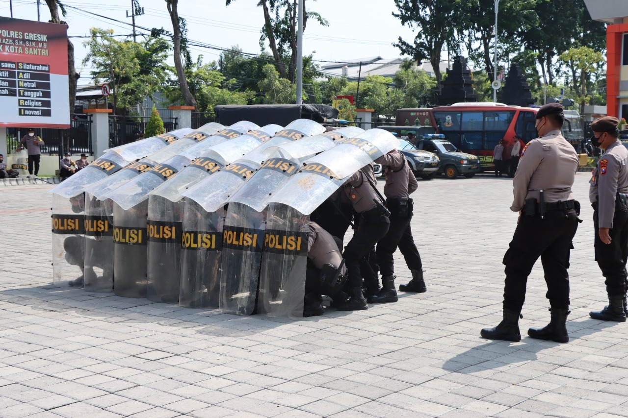 Jelang Pilkades Serentak, Ratusan Personel Polres Gresik Dibekali Latihan Dalmas