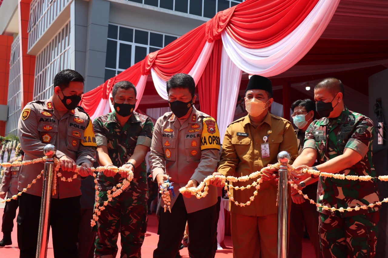 Rampung Dibangun, Masjid Al-Aziz Hingga Rutan Polres Gresik Diresmikan Kapolda Jatim