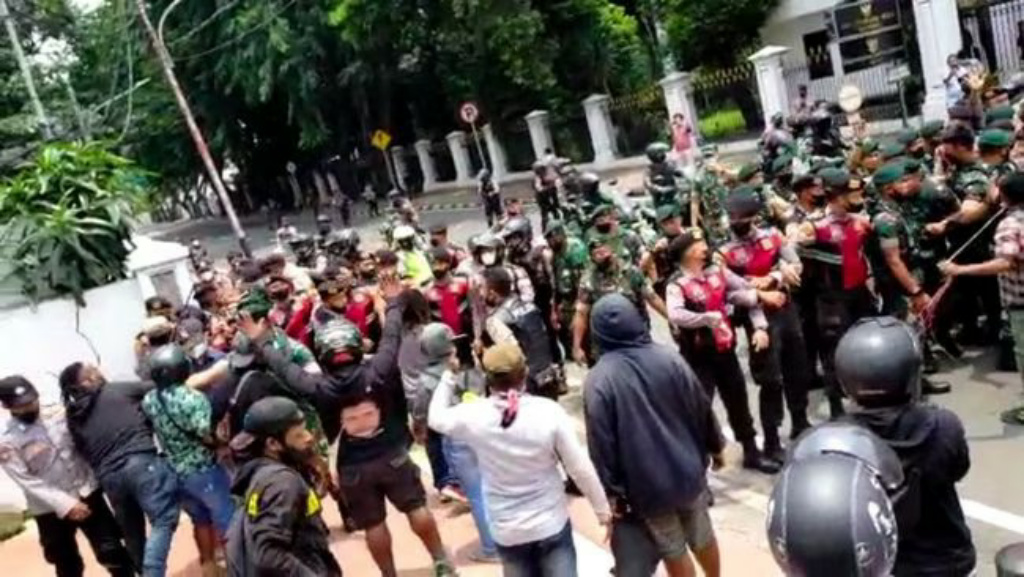 Sesalkan Aksi Tolak Pemekaran Papua Ricuh, KSP: Kitorang Basodara!