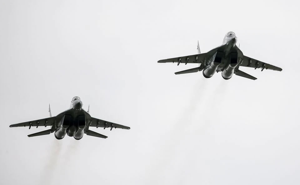 Pesawat tempur MIG-29 terbang di pangkalan udara militer di Vasylkiv, Ukraina, 3 Agustus 2016. Foto: Reuters.