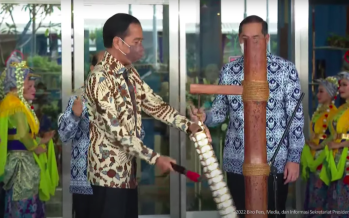 Presiden Jokowi Ajak Masyarakat Cintai Produk Kerajinan Lokal