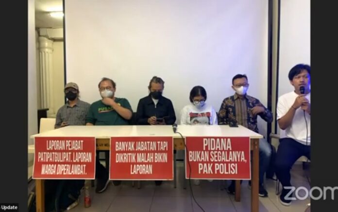 Tim Advokasi untuk Demokrasi Serahkan Bukti Riset Keterkaitan Luhut dengan Tambang di Intan Jaya