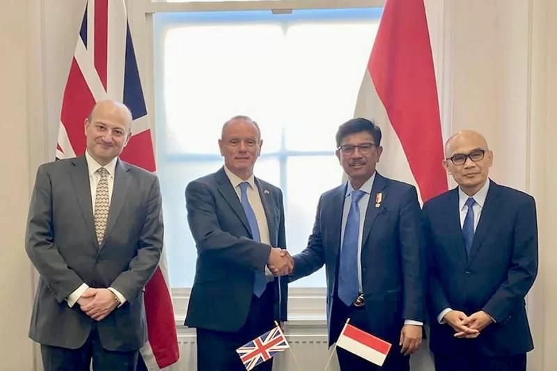 Pertemuan Indonesia-Inggris Bahas Pembangunan Satelit HTS