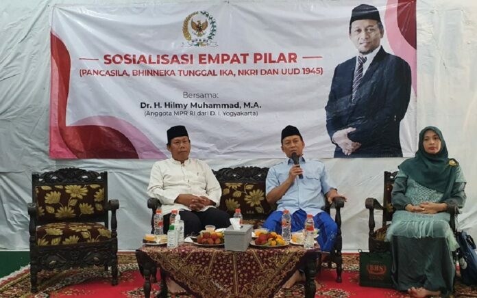 Sosialisasi 4 Pilar MPR RI yang diselenggarakan di Komplek Q PP Al Munawwir Krapyak Yogyakarta, bertajuk ‘Jaminan Produk Halal Sebagai Upaya Menjaga Keharmonisan Hubungan Antarumat Beragama’, Minggu (20/3). (Foto: Istimewa)