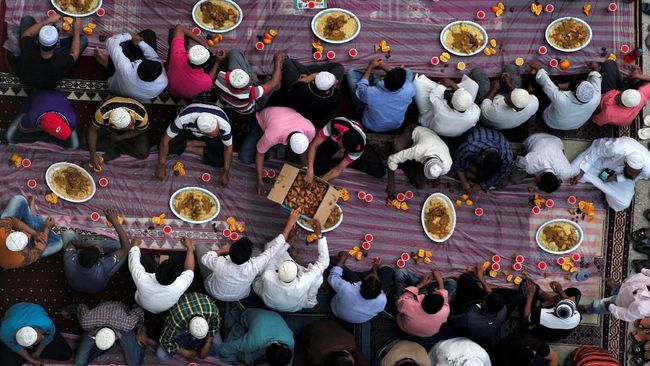 Rentan Buka Masker, Muhammadiyah Larang Buka Bersama dan Tadarus