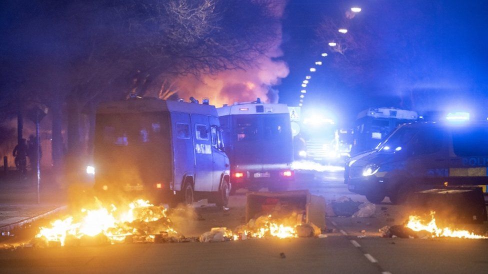 Swedia: Aksi Pembakaran Al-Qur’an oleh Paludan Picu Bentrokan