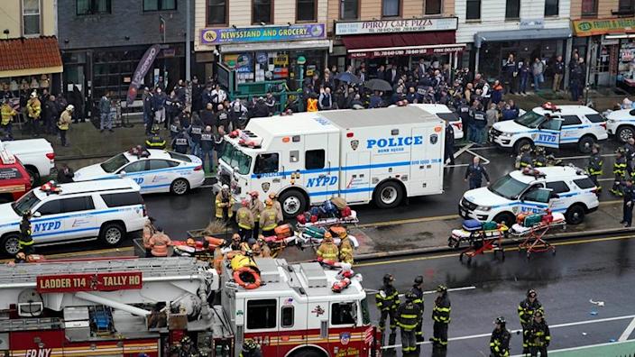 New York City: 29 Orang Terluka Akibat Penembakan Kereta Bawah Tanah