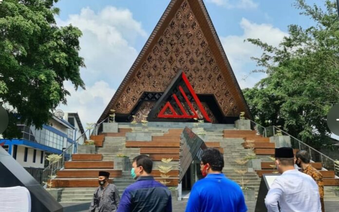 Pesan di Balik Desain Minangkabau Masjid At Taufiq yang Dibangun Puan Maharani