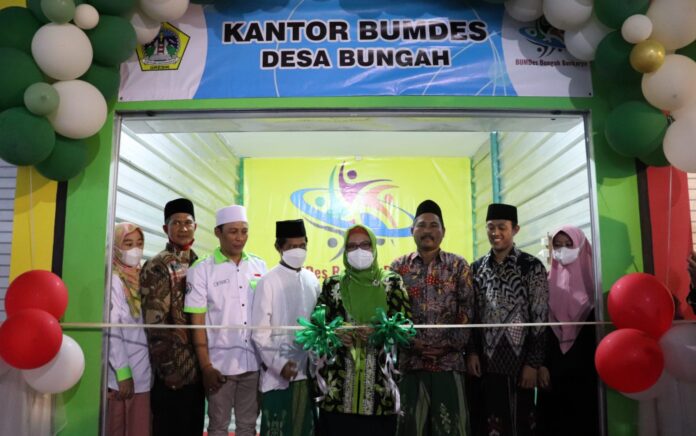 Resmikan BUMDes dan Stand PKL, Wabup Gresik: Libatkan Masyarakat