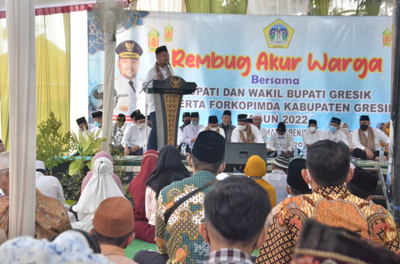 Masalah Infrastruktur Jalan Masih Dikeluhkan Warga Gresik