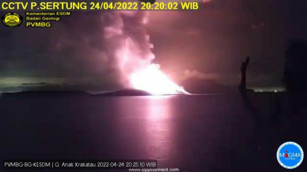 Penampakan Erupsi Gunung Anak Krakatau. (Foto: Dok. Istimewa)