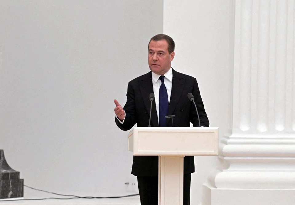 Medvedev: Pasukan Rusia Harus Maju ke Kyiv atau Lviv