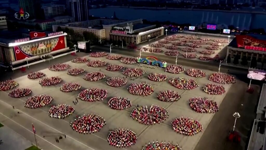 Perayaan Hari Matahari 2022 Korea Utara diwarnai dengan tarian dan musik. Foto: KCNA.