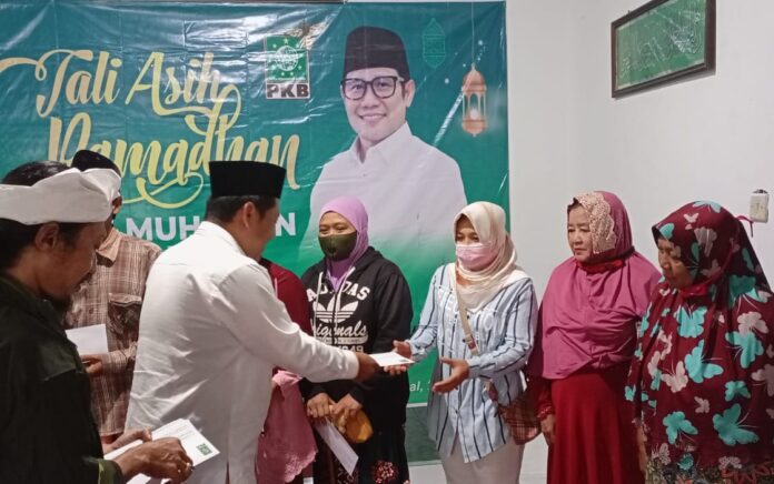 Perkuat Solidaritas Sosial, Gus Muhaimin Bagikan Tali Asih di Jawa Tengah