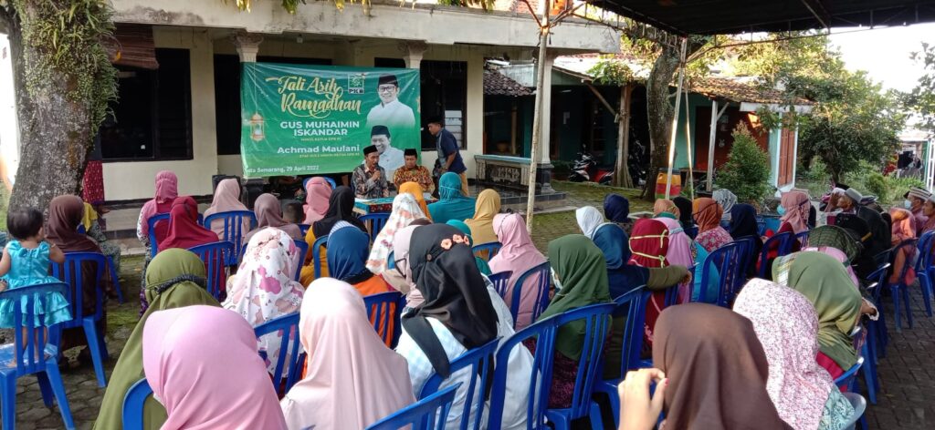 Perkuat Solidaritas Sosial, Gus Muhaimin Bagikan Tali Asih di Jawa Tengah