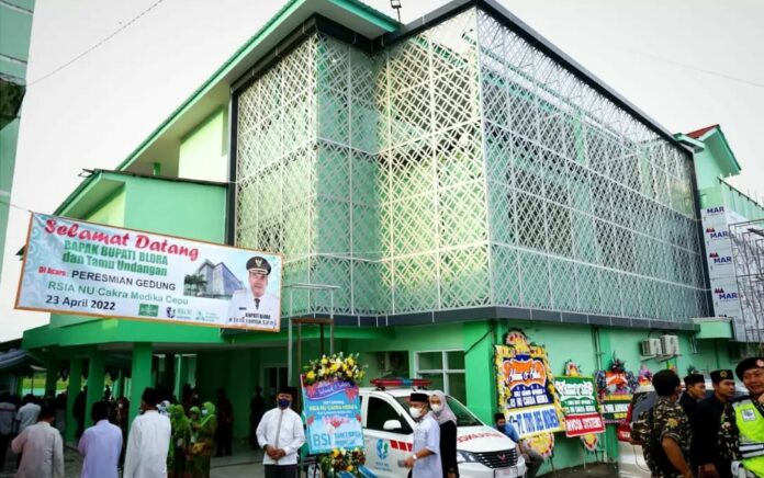 Gedung Rumah Sakit Ibu dan Anak (RSIA) Nahdlatul Ulama (NU) Cakra Medika, di Kecamatan Cepu, Blora Jawa Tengah, Sabtu (23/4). (Foto: Instagram @ariefrohman838)