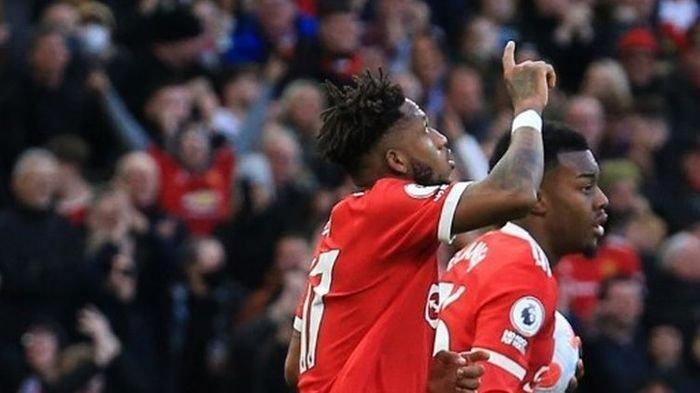 Gelandang Man United Fred merayakan gol ke gawang Leicester City dalam laga lanjutan Liga Inggris musim 2021-2022 di Stadion Old Trafford, Sabtu (2/4/2022) malam WIB. (AFP/LINDSEY PARNABY) Artikel ini telah tayang di TribunJabar.id dengan judul Tanpa Ronaldo yang Terserang Flu, Manchester United Gagal Atasi Leicester di Kandang Sendiri, https://jabar.tribunnews.com/2022/04/03/tanpa-ronaldo-yang-terserang-flu-manchester-united-gagal-atasi-leicester-di-kandang-sendiri.