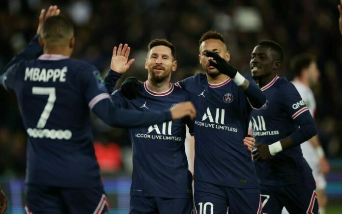 Lionel Messi, Neymar Jr, dan Kylian Mbappe bantu PSG menang atas Lorient (foto: Reuters)