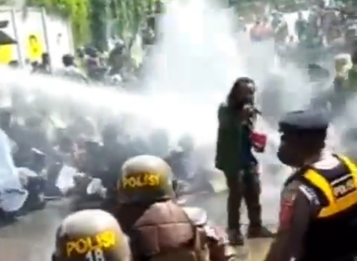 Satu Demonstran Tolak DOB Papua Tertembak Peluru Karet