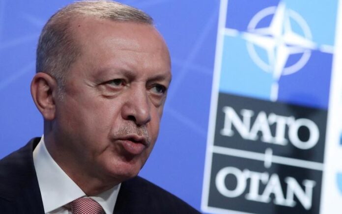 Presiden Turki Tayyip Erdogan mengadakan konferensi pers selama KTT NATO di markas Aliansi di Brussels, Belgia 14 Juni 2021. Foto: Reuters/Yves Herman/Pool/File Photo.