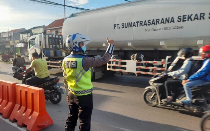 Arus Balik Lebaran 2022 di Gresik, Volume Kendaraan Padat Lancar