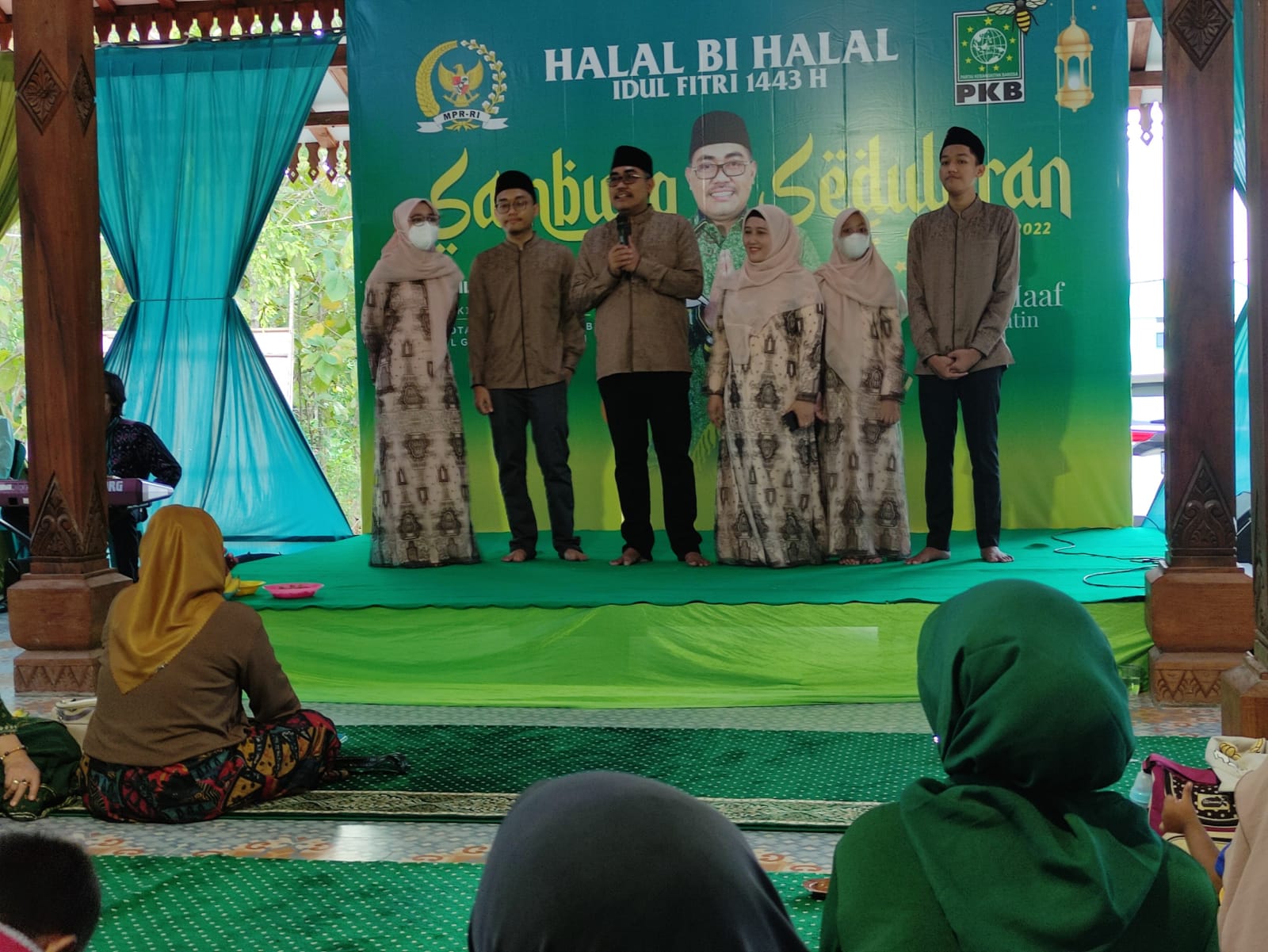 Lepas Kerinduan, Gus Jazil Halal Bihalal Bareng Kolega dan Relawan Gresik-Lamongan