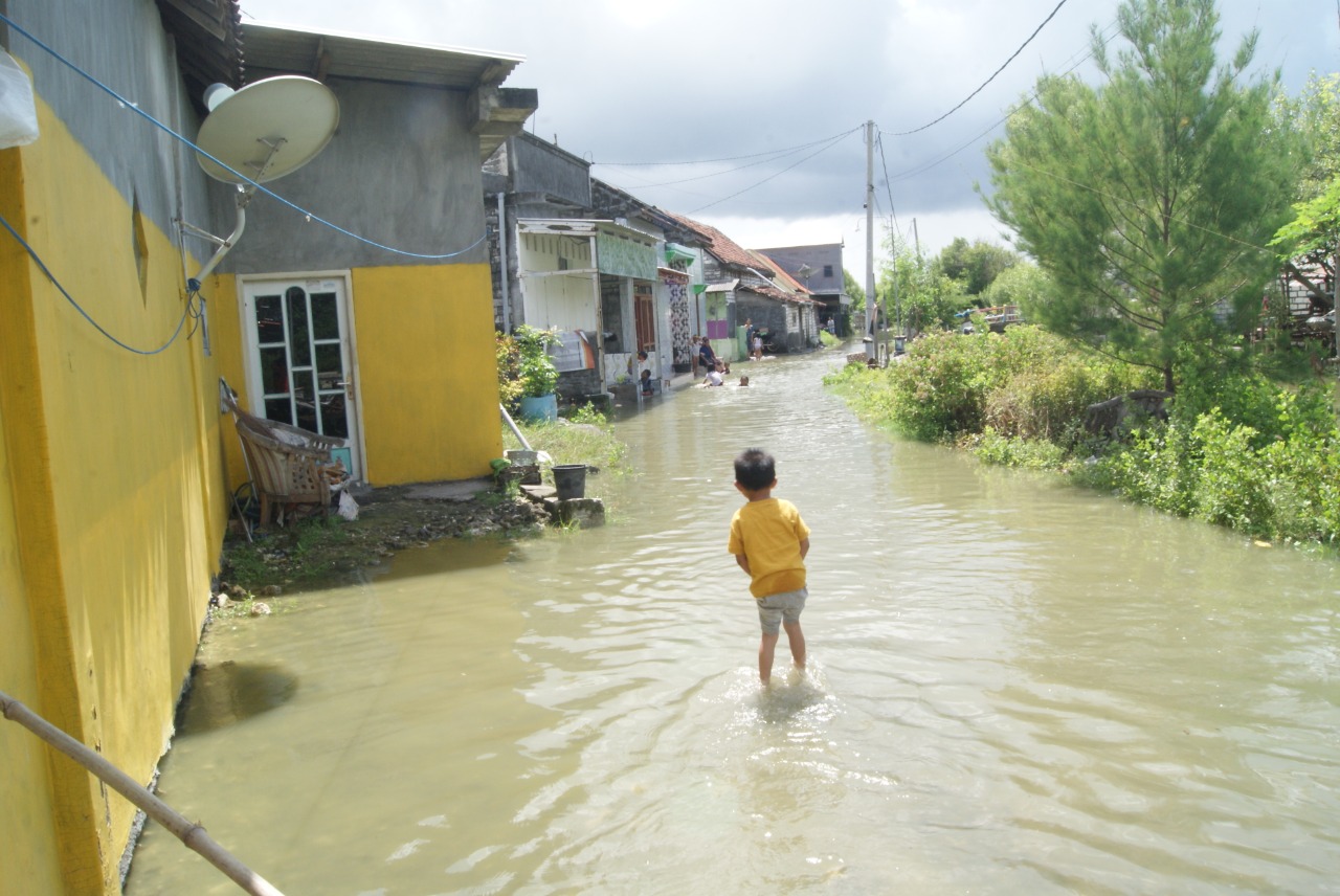 Atasi Banjir Rob di Gresik, Pemerintah Bisa Ajukan Pembangunan Pemecah Gelombang