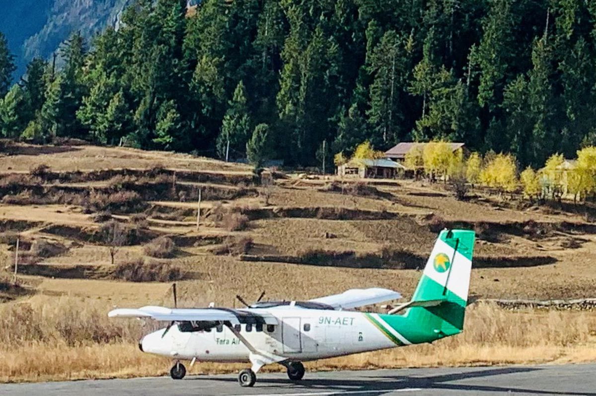 Pesawat dengan 22 Penumpang Hilang di Pegunungan Nepal