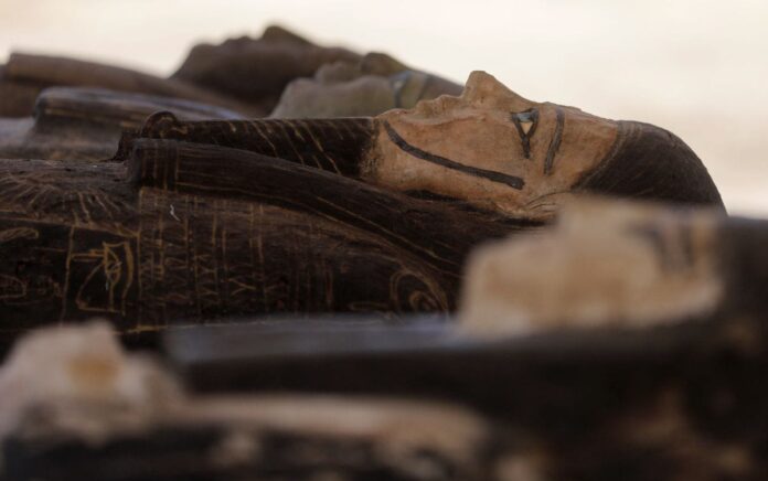Arkeolog Temukan Harta Mumi Mesir Kuno