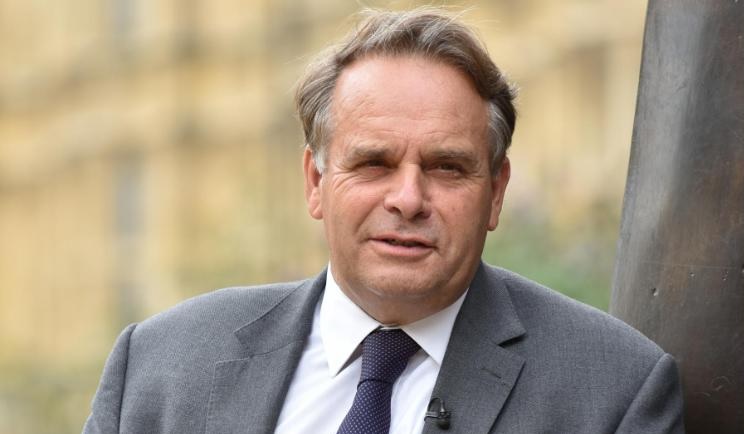 Legislator dari Partai Konservatif Inggris, Neils Parish mengundurkan diri setelah mengaku menonton film porno di House of Commons, Sabtu 1 Mei 2022. Foto: Getty Images via Capital News.